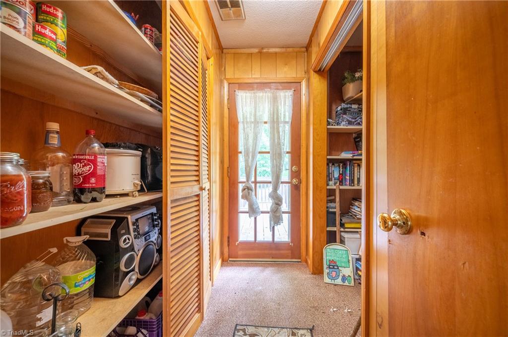 3987 Webbs Mill Road N Property Photo 16
