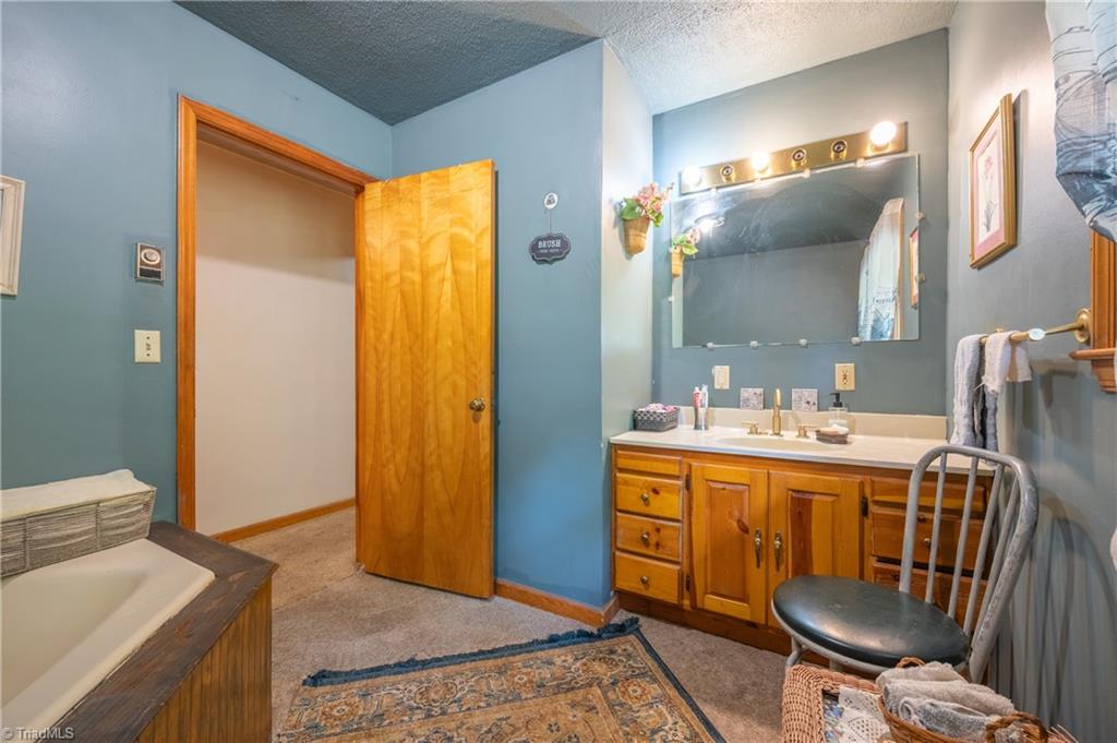 3987 Webbs Mill Road N Property Photo 20