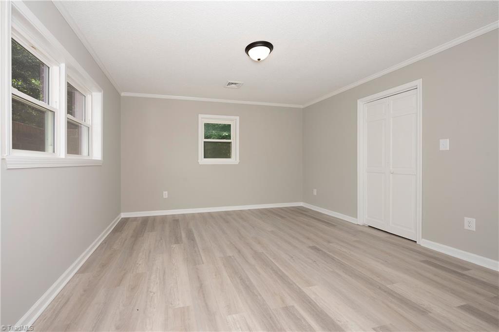 107 Coram Avenue Property Photo 31