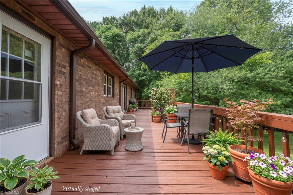 107 Coram Avenue Property Photo 42