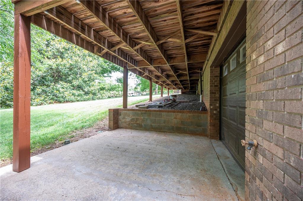 107 Coram Avenue Property Photo 44