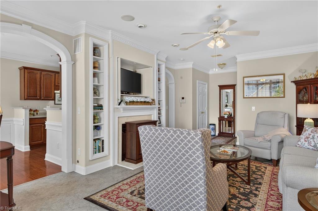 522 College Road # 207