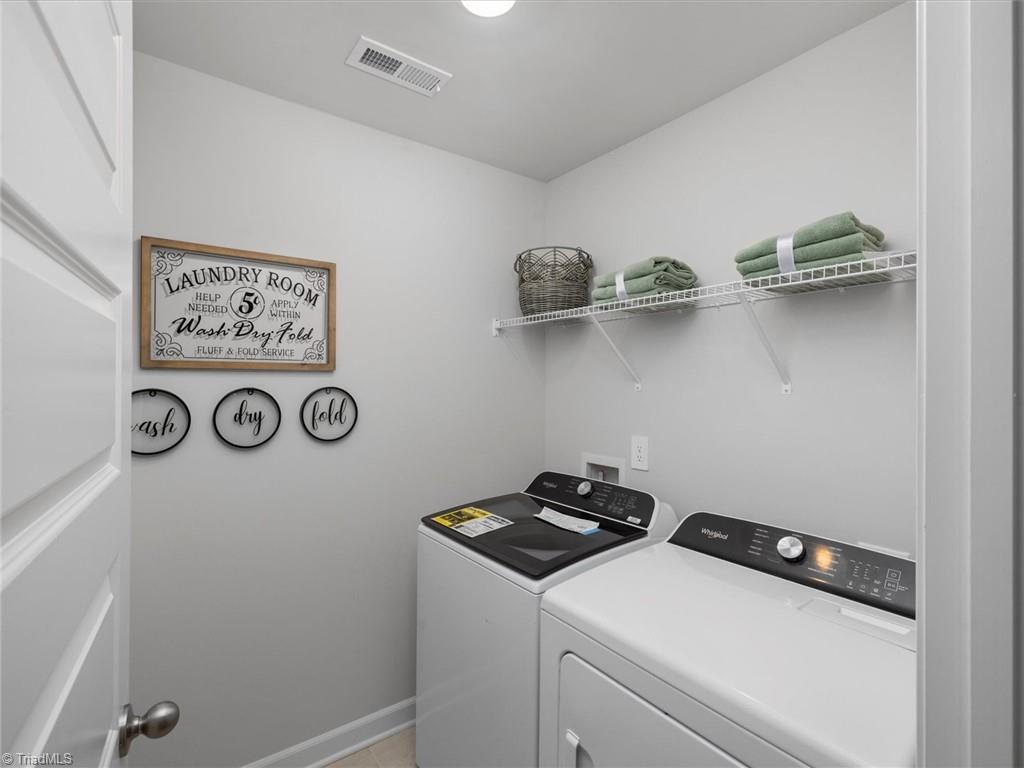 928 Broadleaf Trace Property Photo 16