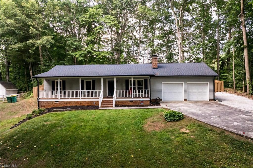 1033 Alabnon Road