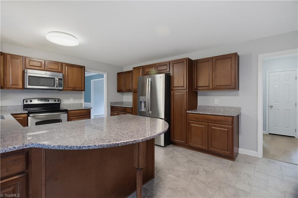 3754 Sagamore Drive Property Photo 9