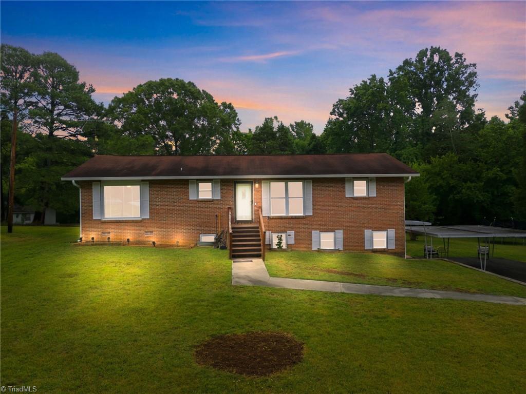 401 Grant Street Property Photo 1
