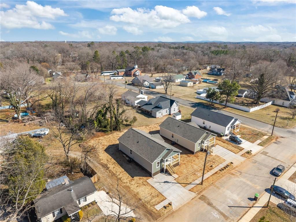 109 E Earnhardt Street Property Photo 35