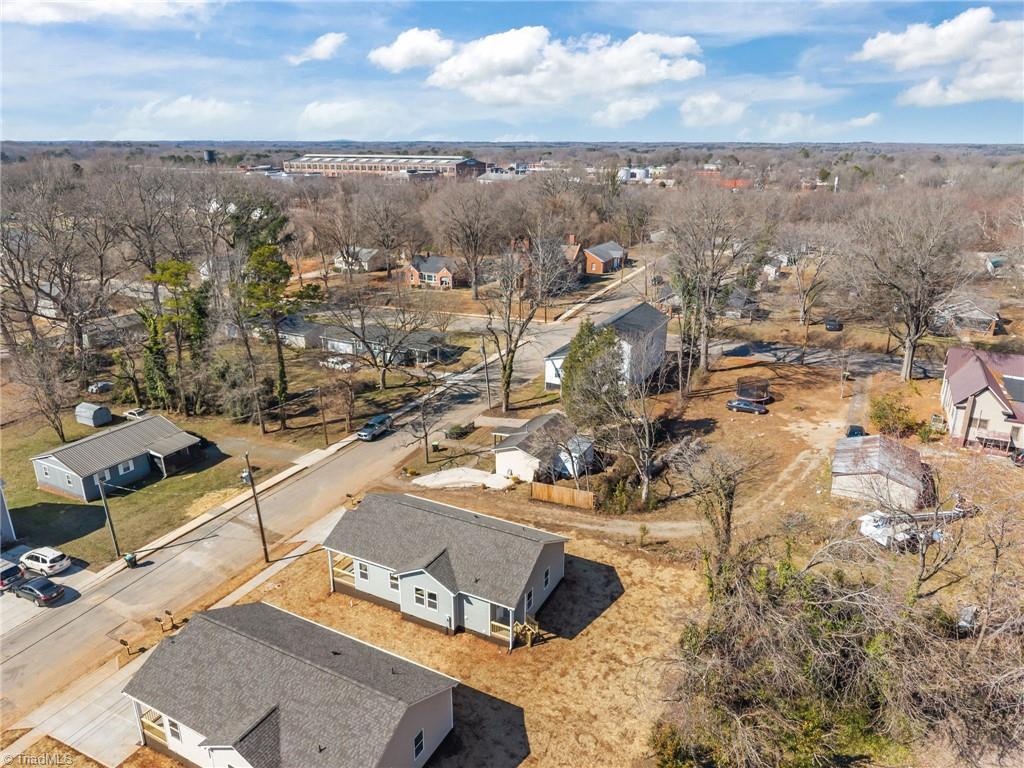 109 E Earnhardt Street Property Photo 38