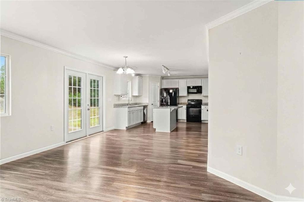 3048 Stauton Drive Property Photo 4