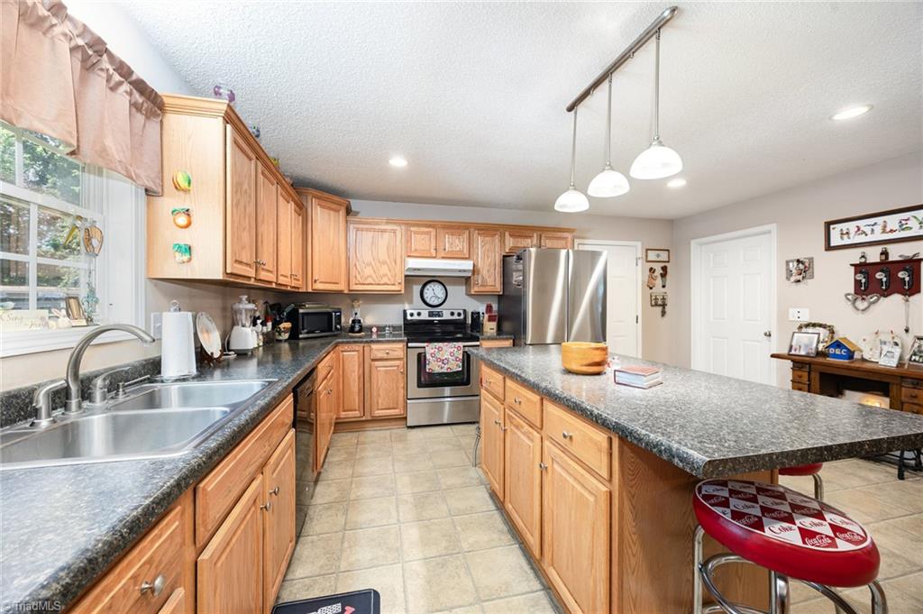 715 Candlewick Drive Property Photo 14