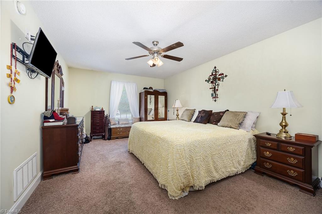 715 Candlewick Drive Property Photo 28