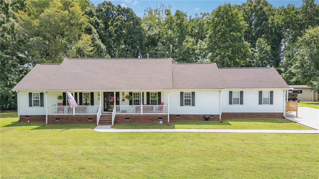 715 Candlewick Drive Property Photo 38