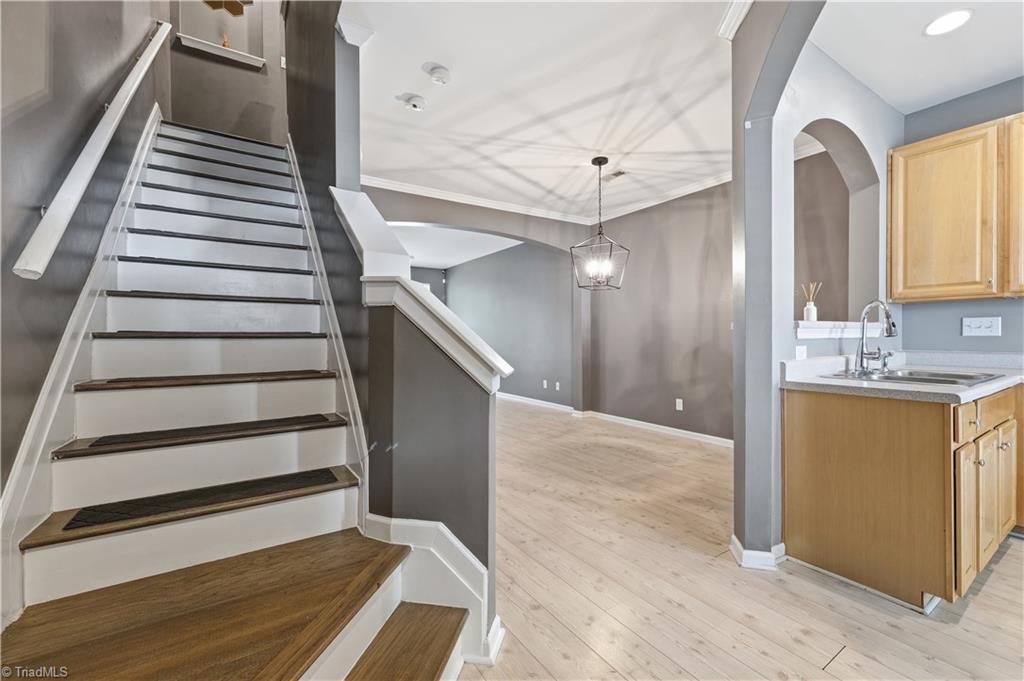 6 Cobble Lane Property Photo 5