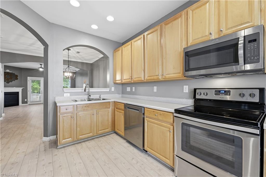 6 Cobble Lane Property Photo 8