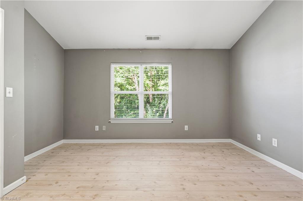 6 Cobble Lane Property Photo 16