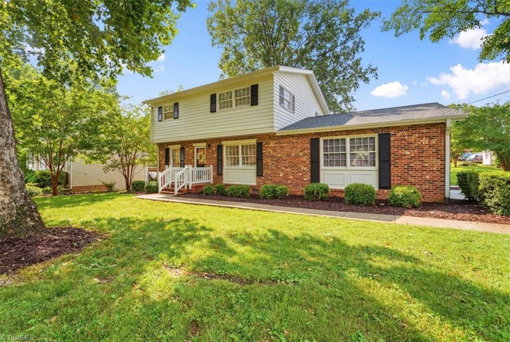 205 Fairway Drive Property Photo 2
