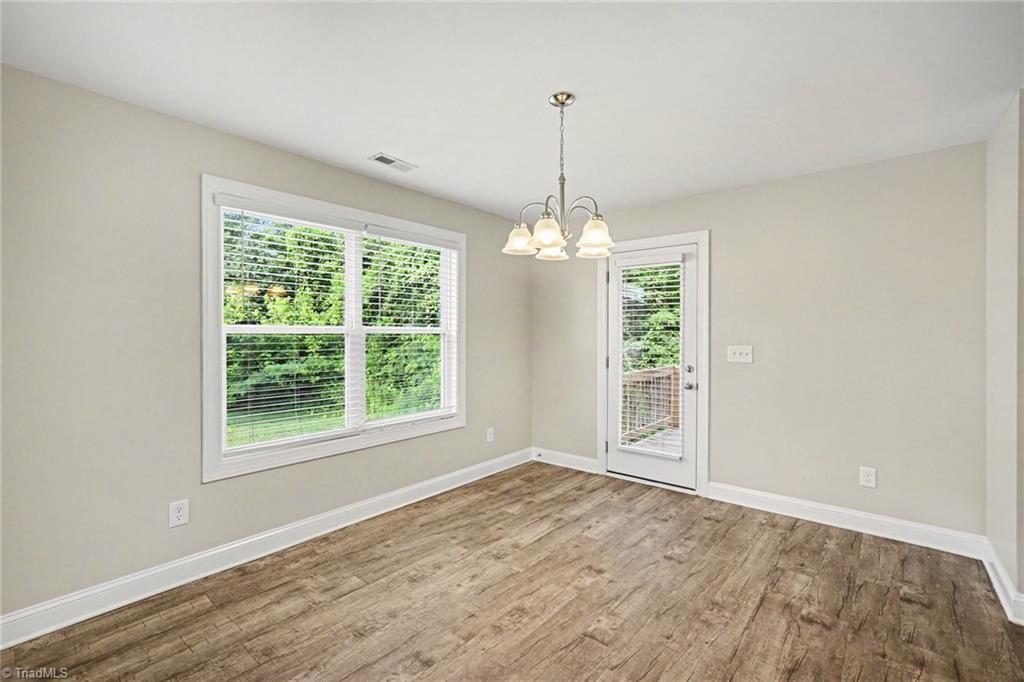 1462 Mayfair Drive Property Photo 11