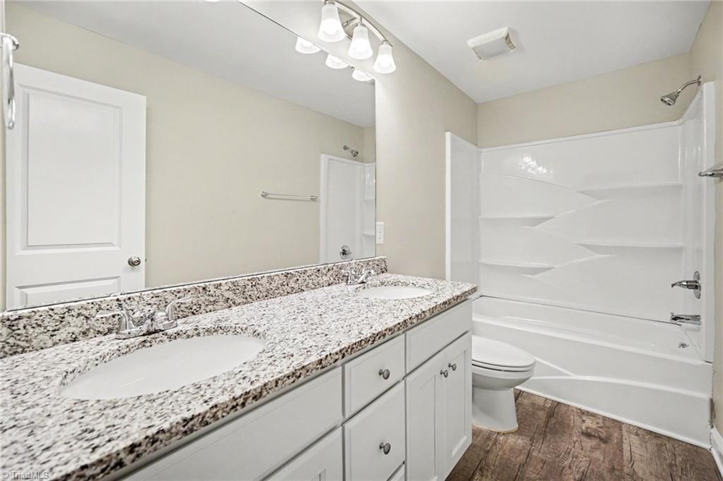 1462 Mayfair Drive Property Photo 25