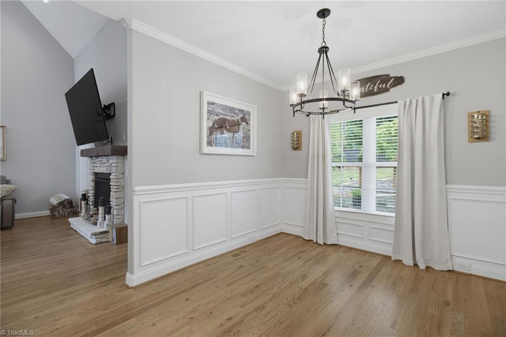 179 Pipers Ridge West Property Photo 16