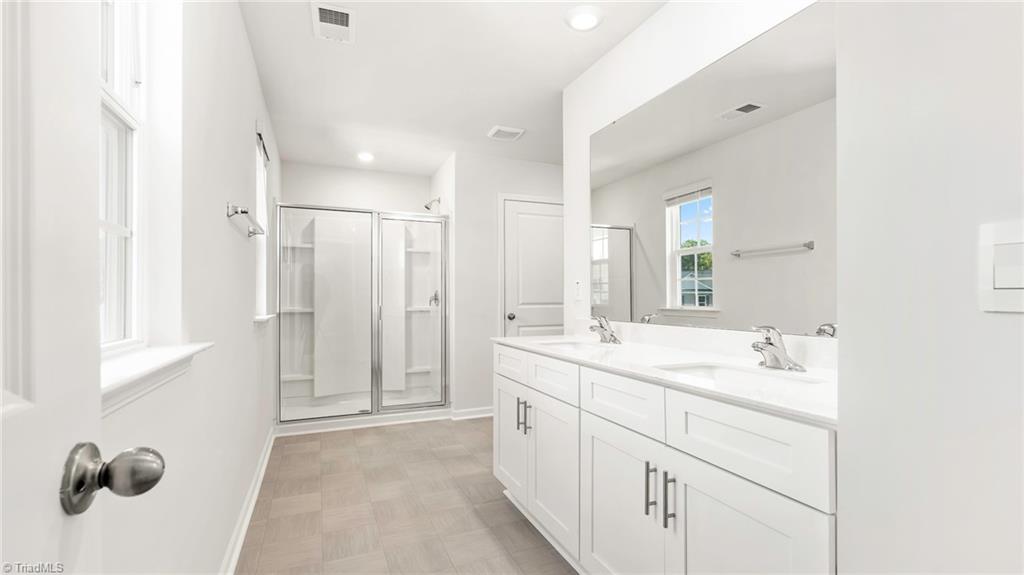 1576 Aberdeen Drive Property Photo 17