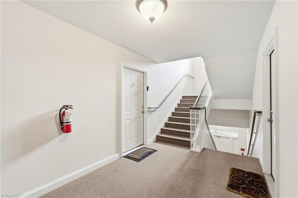 6117 Hedgecock Circle # 2d Property Photo 2