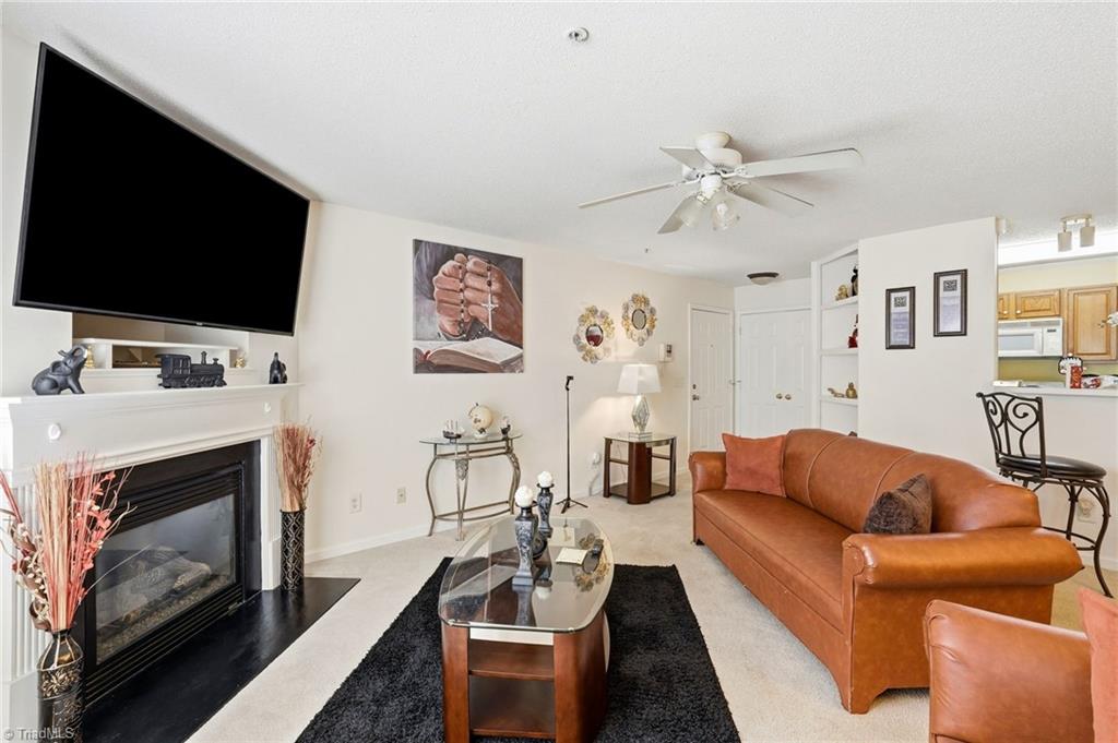 6117 Hedgecock Circle # 2d Property Photo 4