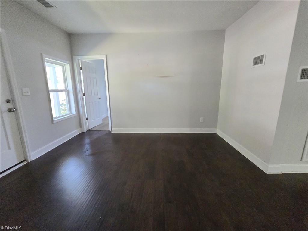 106 S Fieldcrest Road Property Photo 7