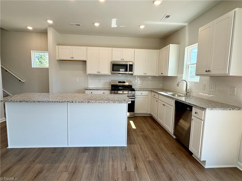 5869 Latigo Court Property Photo 2