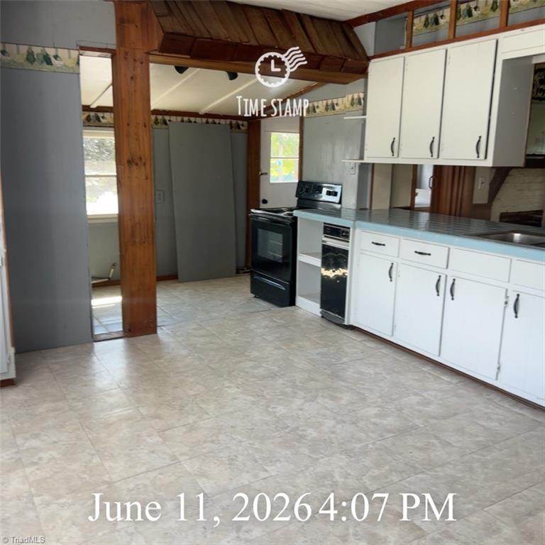 4470 Burton Road Property Photo 15