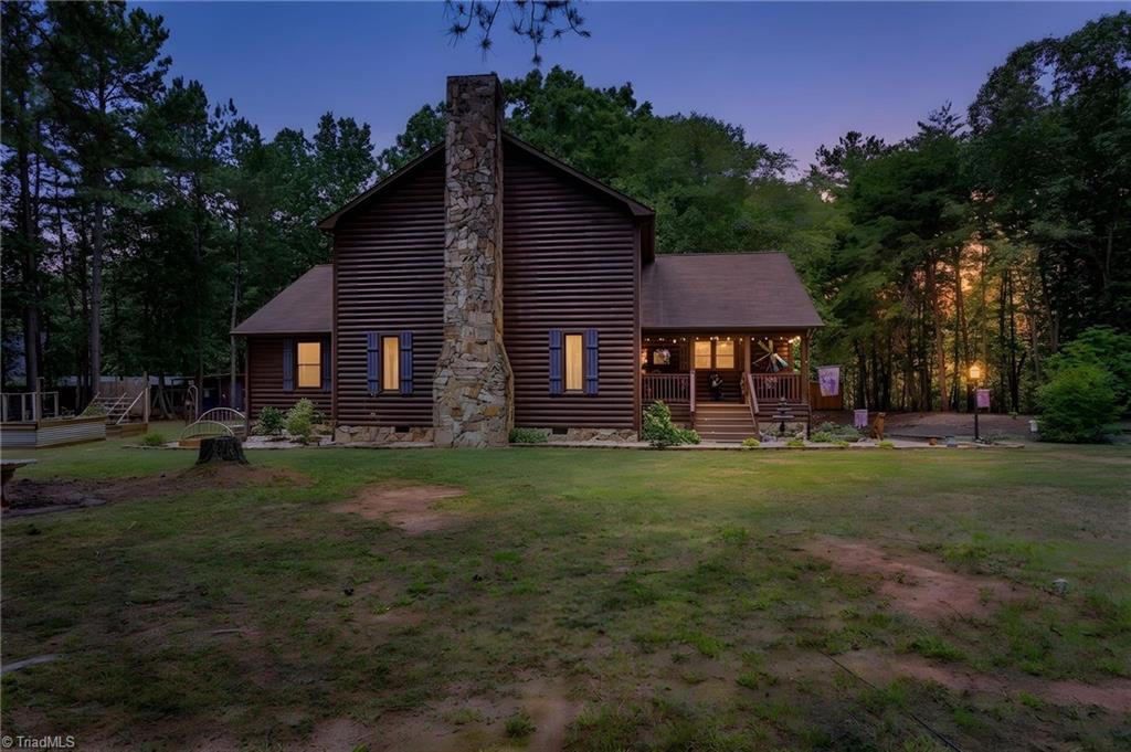 143 Mohegan Trail Property Photo 3