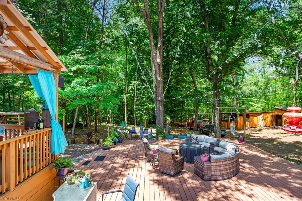 143 Mohegan Trail Property Photo 14