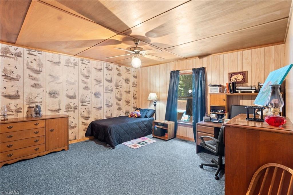 143 Mohegan Trail Property Photo 37