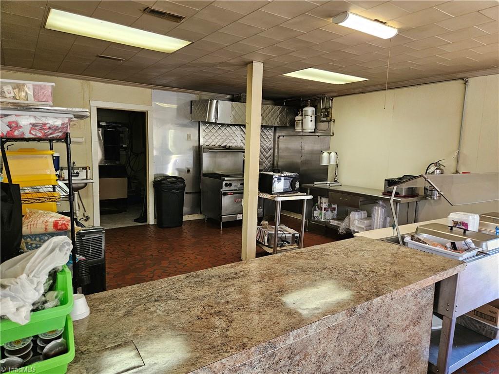 702 Us Highway 158 Property Photo 4