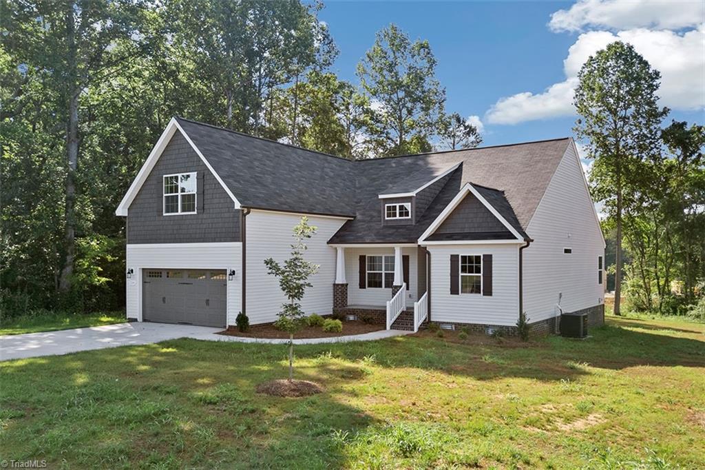 6407 Rogers Farm Road Property Photo 2