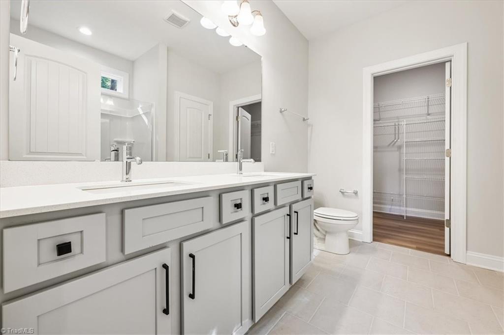 6407 Rogers Farm Road Property Photo 10