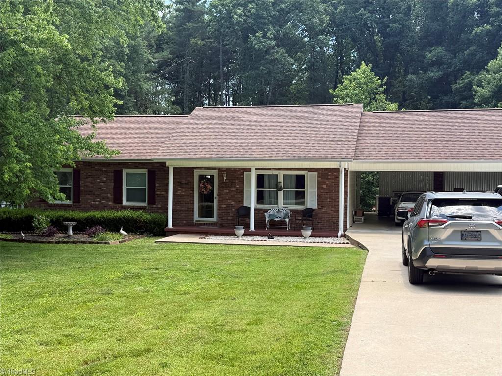 128 Hickory Hollow Road