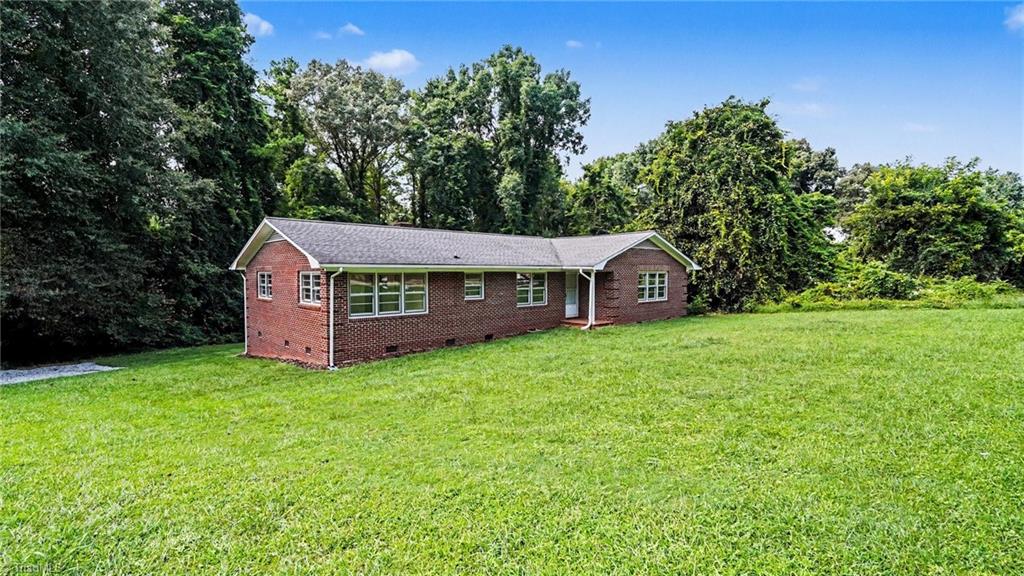 1153 Heathwood Road Property Photo 1