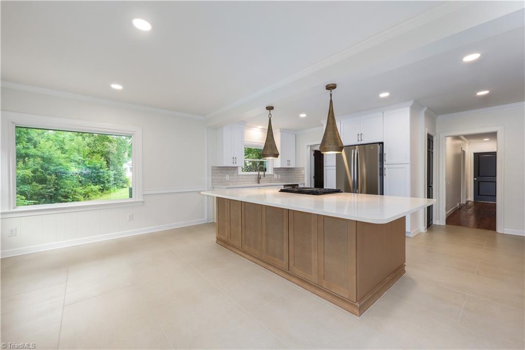 720 Worth Street Property Photo 12