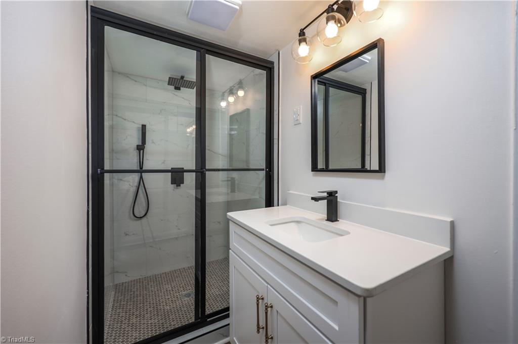 720 Worth Street Property Photo 33