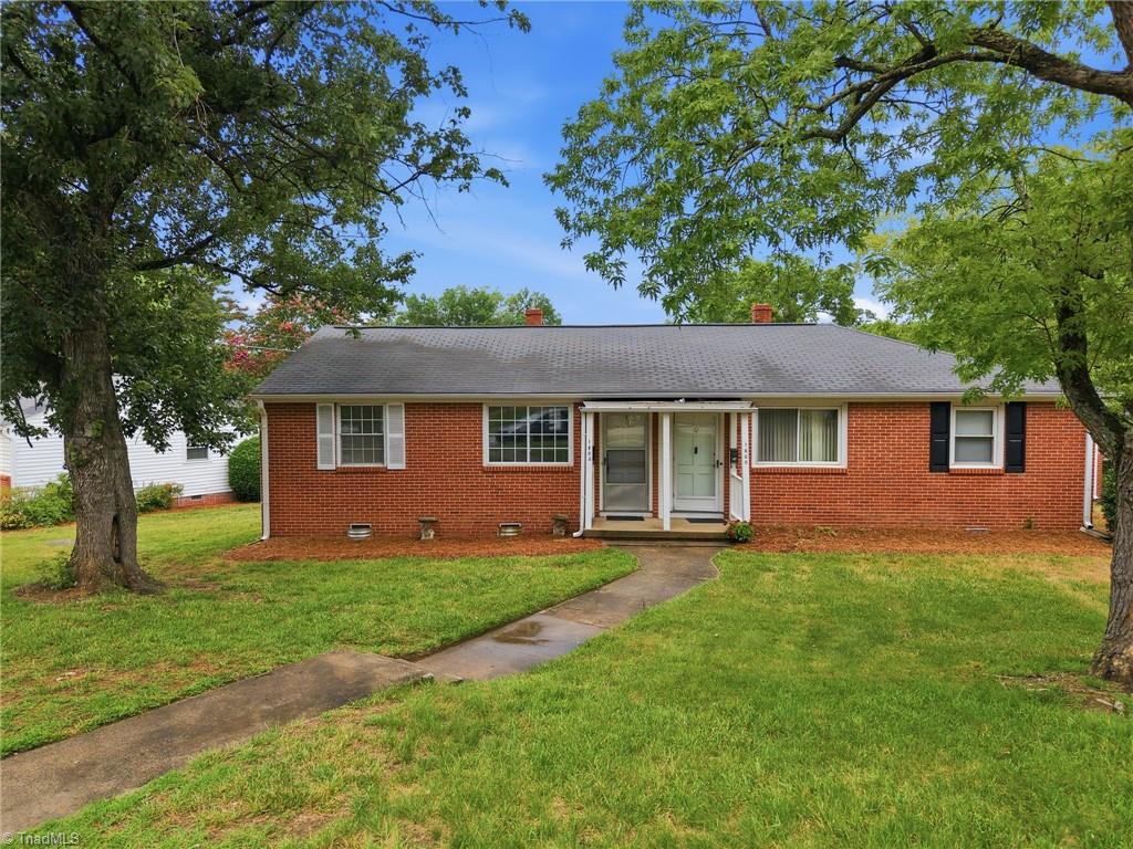 1802 Villa Drive Property Photo 1