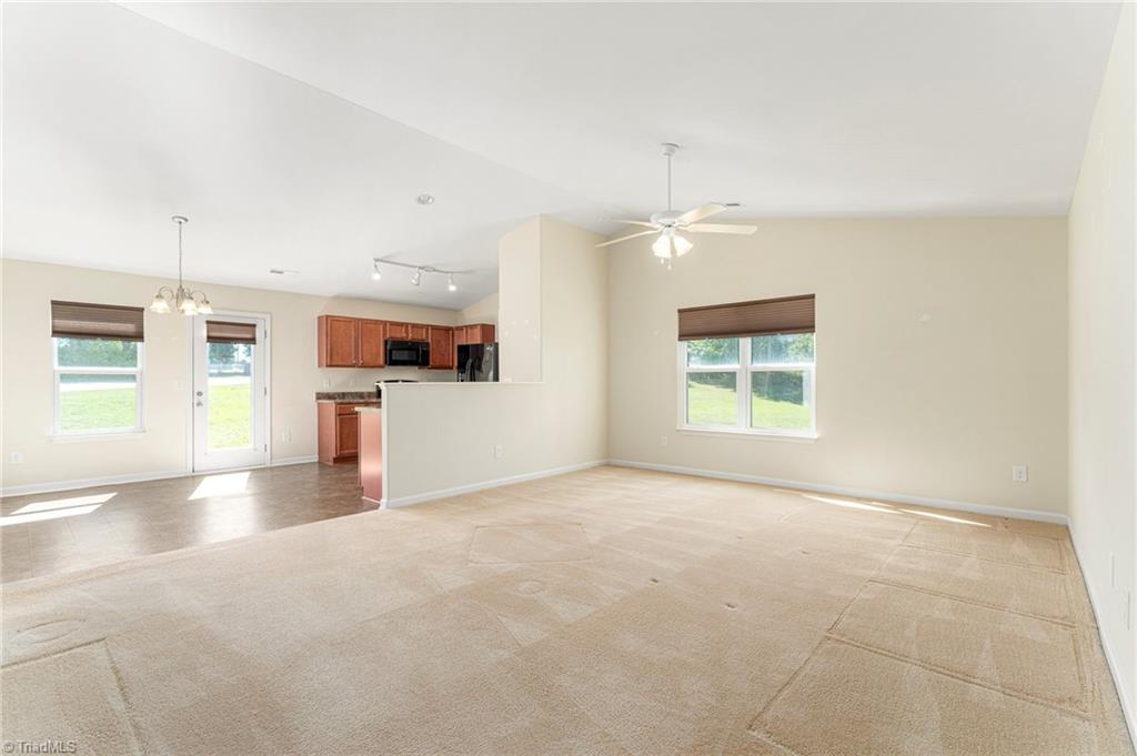 216 Florida Drive Property Photo 10