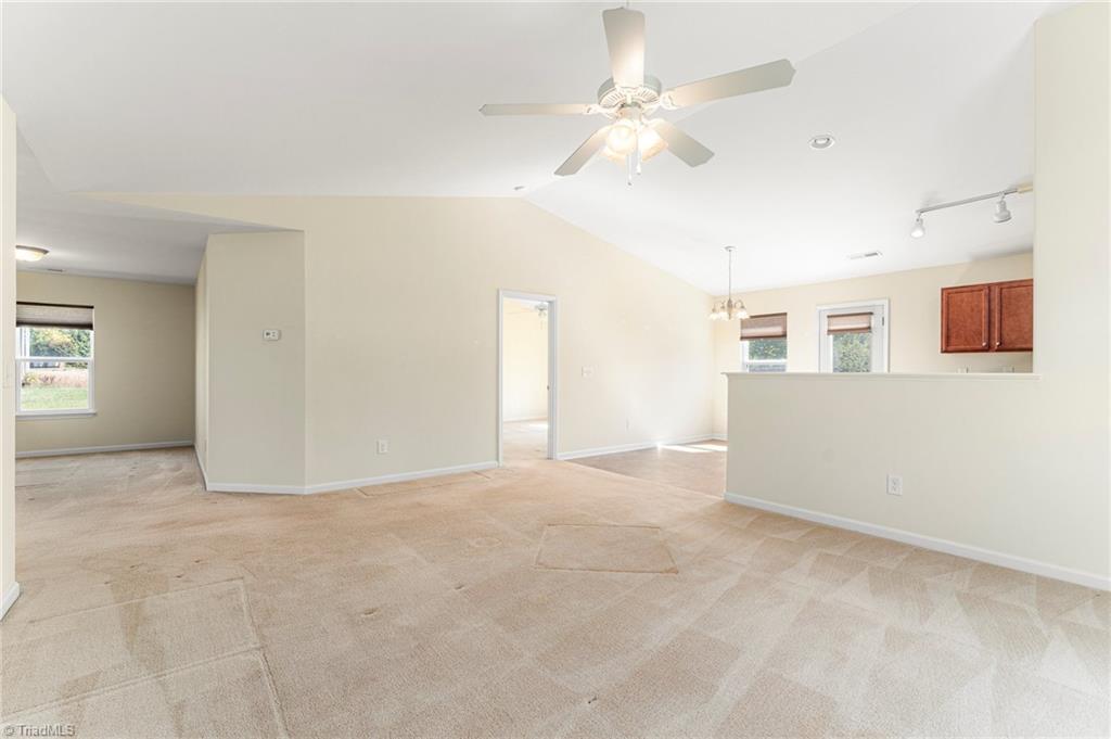 216 Florida Drive Property Photo 12