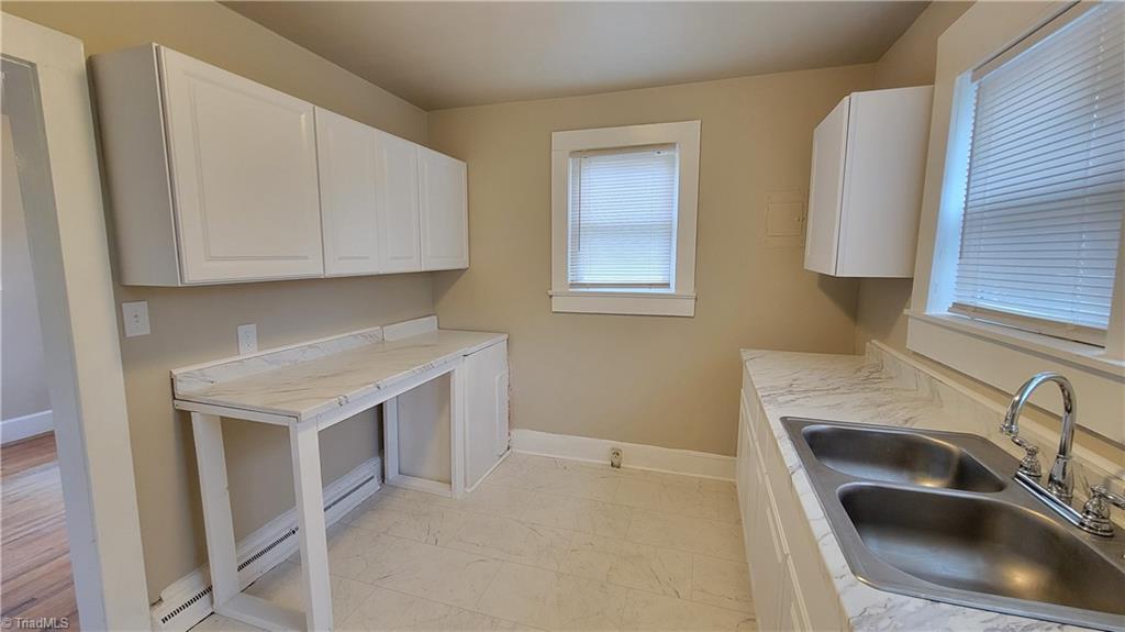 1009 Logan Street Property Photo 8
