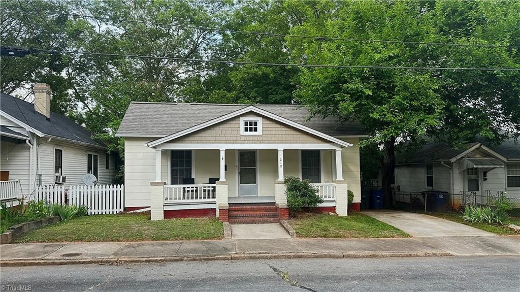 619 Laurel Street Property Photo 4