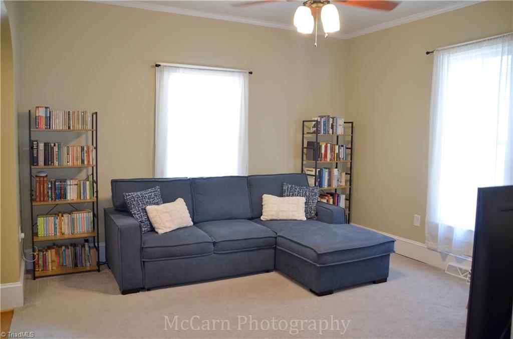 619 Laurel Street Property Photo 10