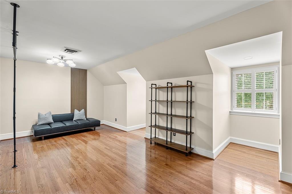 5106 Hedrick Drive Property Photo 27