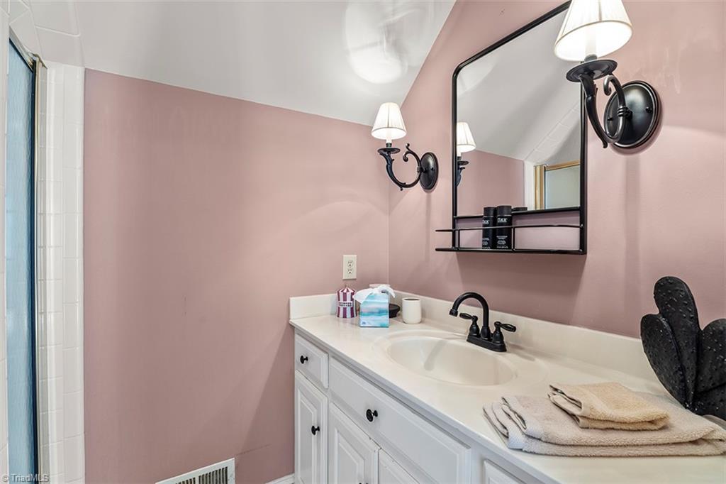 5106 Hedrick Drive Property Photo 45