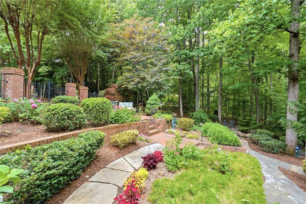 131 Wing Haven Circle Property Photo 46