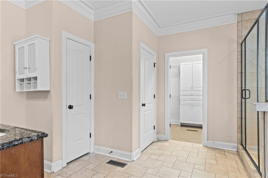 5578 Linden Hill Lane Property Photo 17