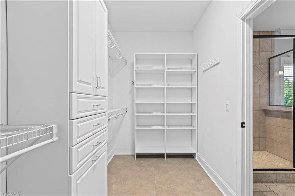 5578 Linden Hill Lane Property Photo 18